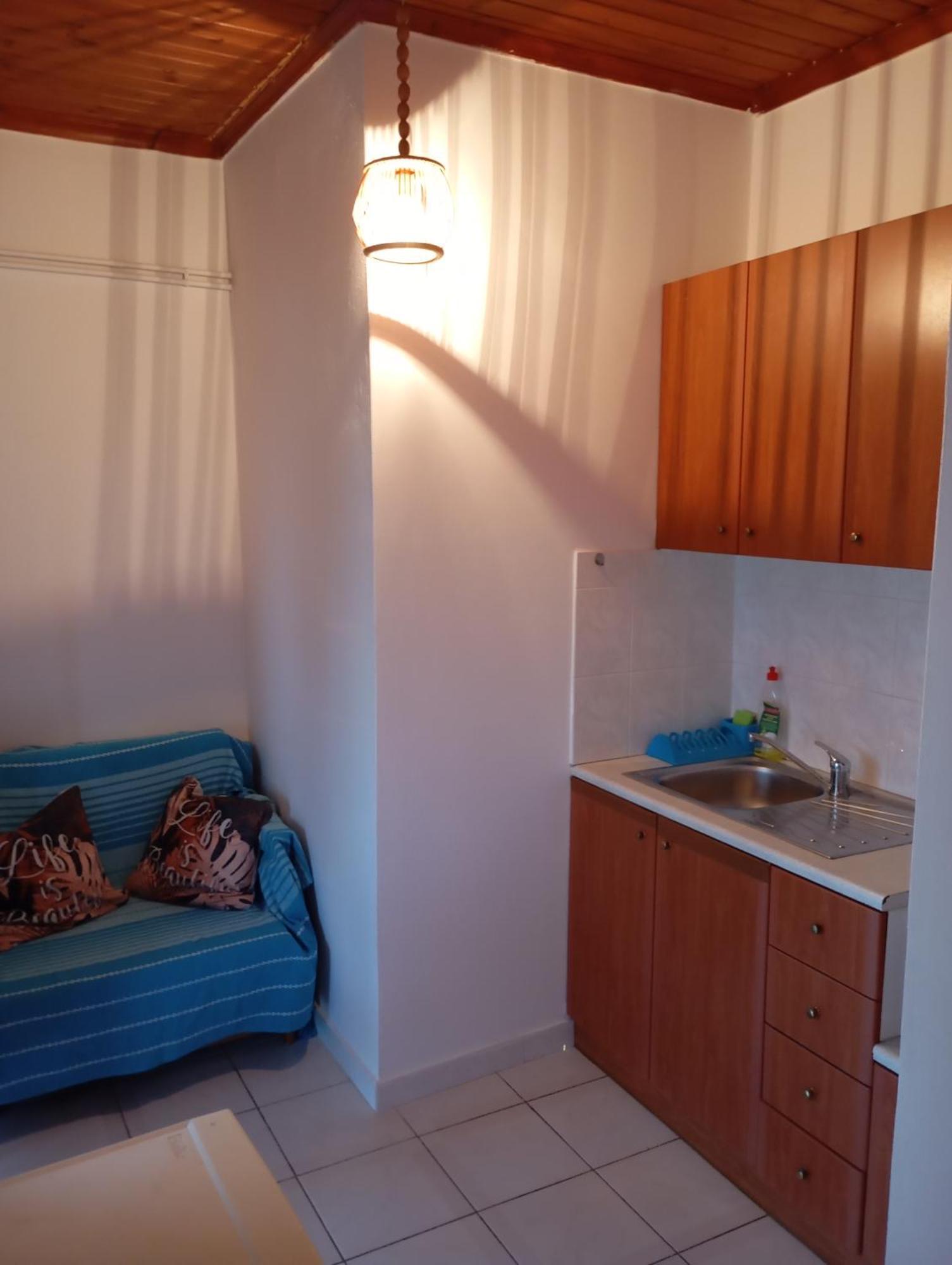 Mylonas Rooms Pandokrátor Esterno foto